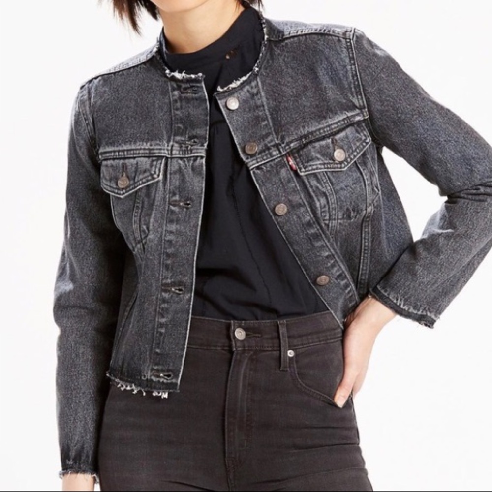 BNWOT Levi’s washed black denim collarless jacket